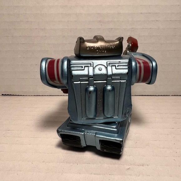 Disney Pixar Toy Story 3 Sparks The Robot Figure - Picture 7 of 8